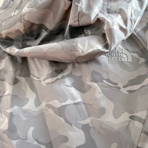 New The North Face Novelty Venture Jacket Mid Grey Camo - Picture 6 of 8